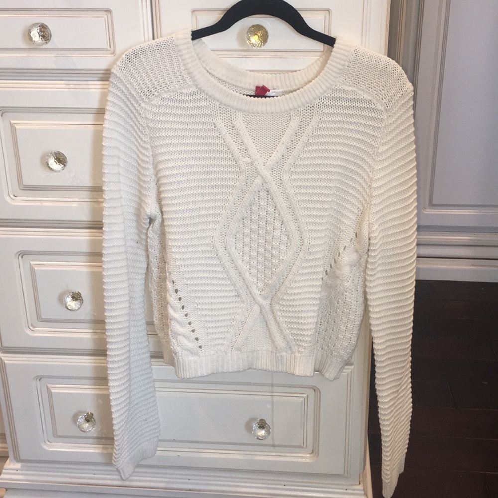 H&M white sweater
